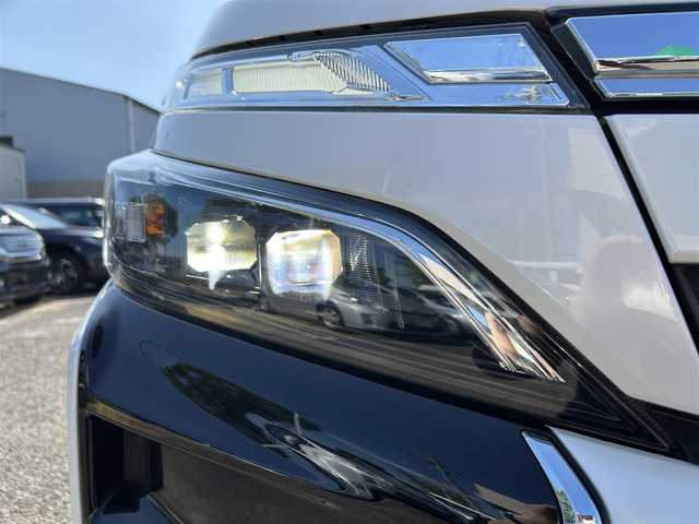 トヨタ ヴォクシー ZS 煌Ⅲ 宮城県 2021(令3)年 1.6万km ホワイトパールクリスタルシャイン １オーナー//ドラレコ前後//純正ディーラーナビ（フルセグＴＶ，ＡＭ，ＦＭ，ＣＤ）//ビルトインETC//クルーズコントロ//オートハイビーム//車線逸脱アラート//クリアランスソナー//USBポート//純正フロアマット//純正AW夏タイヤ//両側パワースライドドア//プッシュスタート//アイドリングストップ//バックカメラ