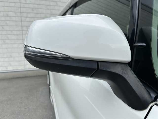 トヨタ アルファード S Cパッケージ 福岡県 2017(平29)年 3.7万km ホワイトパールクリスタルシャイン ALPINE11型SDナビ(フルセグTV/BT/CD/DVD)モデリスタエアロバックモニターALPINE後席モニターコーナーセンサー両側パワスラステアリングヒータークルコンETCオートホールド電動リアゲートALPINEナビ連動アロマディフューザー純正フロアマット純正LEDヘッドライトフォグランプスペアキープッシュスタート