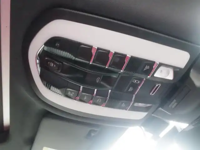 ポルシェ マカン GTS 岩手県 2020(令2)年 2.2万km 赤 スポーツクロノパッケージ/スポーツエグゾースト/エントリー&ドライブ/ポルシェアクティブセーフ/レーンアシスト /サイドアシスト/アダプティブクルーズ/パノラマSR/BOSEサウンド/純正HDDナビ（10.9インチPCM）/全方位カメラ/パークセンサー /LEDライト/前後ドラレコ/DSRC/GPSレーダー