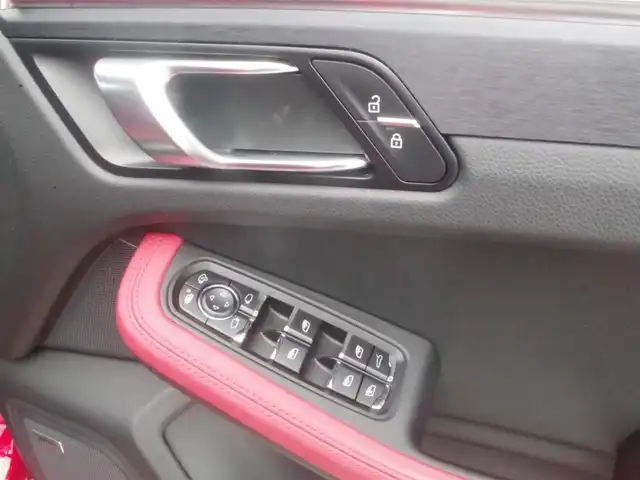 ポルシェ マカン GTS 岩手県 2020(令2)年 2.2万km 赤 スポーツクロノパッケージ/スポーツエグゾースト/エントリー&ドライブ/ポルシェアクティブセーフ/レーンアシスト /サイドアシスト/アダプティブクルーズ/パノラマSR/BOSEサウンド/純正HDDナビ（10.9インチPCM）/全方位カメラ/パークセンサー /LEDライト/前後ドラレコ/DSRC/GPSレーダー