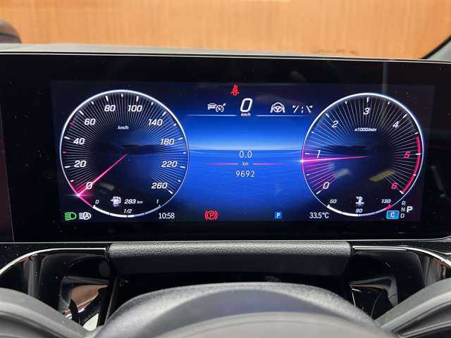 メルセデス・ベンツ Ｍ・ベンツ Ｂ２００ｄ AMGライン 千葉県 2023(令5)年 1万km 赤 ＡＭＧラインＰＫＧ　/アドバンスドＰＫＧ　/パノラマＳＲ　/赤黒革シート　/ＨＵＤ　/ナビ　/ＴＶ　/Ｂｌｕｅｔｏｏｔｈ接続　/３６０°パーキングアシスト　/シートＨ　/電動リアゲート　/衝突軽減Ｂ　/ＢＳＭ　/ＬＫＡ