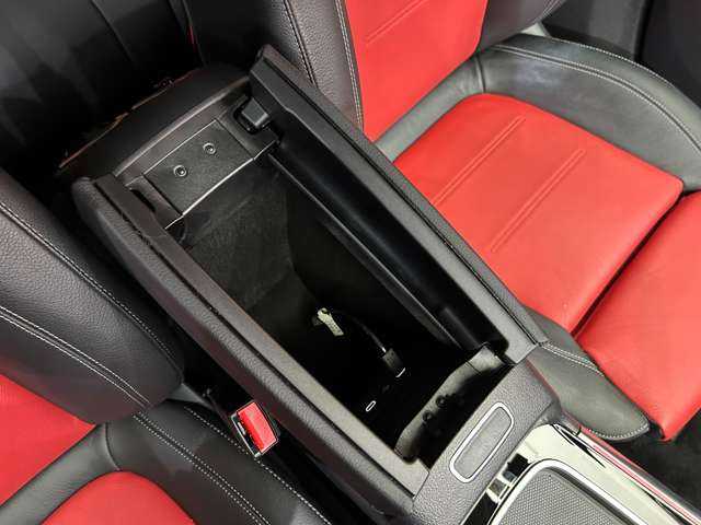 メルセデス・ベンツ Ｍ・ベンツ Ｂ２００ｄ AMGライン 千葉県 2023(令5)年 1万km 赤 ＡＭＧラインＰＫＧ　/アドバンスドＰＫＧ　/パノラマＳＲ　/赤黒革シート　/ＨＵＤ　/ナビ　/ＴＶ　/Ｂｌｕｅｔｏｏｔｈ接続　/３６０°パーキングアシスト　/シートＨ　/電動リアゲート　/衝突軽減Ｂ　/ＢＳＭ　/ＬＫＡ
