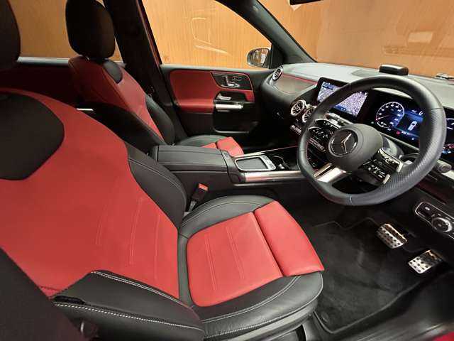 メルセデス・ベンツ Ｍ・ベンツ Ｂ２００ｄ AMGライン 千葉県 2023(令5)年 1万km 赤 ＡＭＧラインＰＫＧ　/アドバンスドＰＫＧ　/パノラマＳＲ　/赤黒革シート　/ＨＵＤ　/ナビ　/ＴＶ　/Ｂｌｕｅｔｏｏｔｈ接続　/３６０°パーキングアシスト　/シートＨ　/電動リアゲート　/衝突軽減Ｂ　/ＢＳＭ　/ＬＫＡ