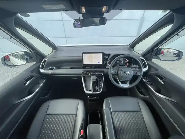 トヨタ ノア S－Z 千葉県 2023(令5)年 1.2万km ホワイトパールクリスタルシャイン １０．５インチディスプレイオーディオ　/ラジオ/ＣＤ　ＤＶＤ/ＨＤＭＩ/フルセグＴＶ　/バックカメラ　/ETC２．０　/ステアリングヒーター　/ブラインドスポットモニター　/ハーフレザー　/D/N席シートヒーター　/電動リアゲート/両側パワースライドドア/純正アルミホイール/レーダークルーズコントロール