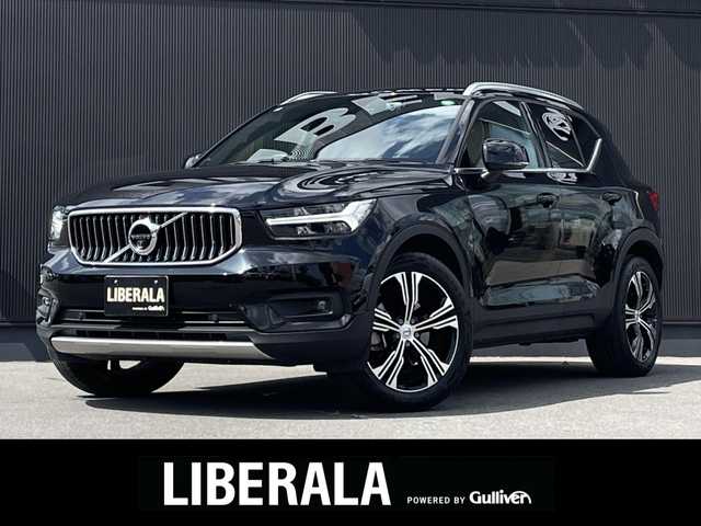 ボルボ ＸＣ４０ 長野県 2021(令3)年 0.7万km 黒 純正ナビ(FM/TV/BT)/３６０°カメラ　/ｈａｒｍａｎ／ｋａｒｄｏｎ/前後シートヒーター　/パワーシート　/ＥＴＣ　/ＬＥＤヘッドライト　/パワーテールゲート　/ステアリングヒーター　/デジタルインナーミラー