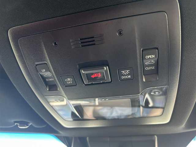 レクサス ＮＸ 300h Fスポーツ 大分県 2018(平30)年 4.3万km ホワイトノーヴァガラスフレーク ワンオーナー/サンルーフ/純正10.3インチメモリナビ/（フルセグ／Bluetooth ／CD／DVD ）/赤レザーシート/電動リアゲート/パノラミックビューモニター/レーダークルーズコントロール/コーナーセンサー前後/衝突被害軽減システム/メモリシート/シートヒーター/エアシート/ETC2.0/ドライブレコーダー/レーダー探知機/プッシュスタート/スペアキー/取扱説明書