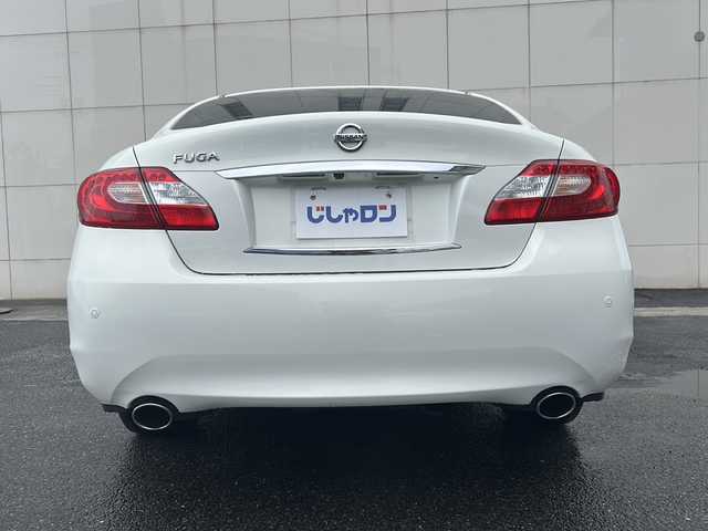 日産 フーガ 250GT 埼玉県 2014(平26)年 5.5万km クリスタルホワイトパール (株)IDOMが運営する【じしゃロン熊谷店】の自社ローン専用車両になりますこちらは現金またはオートローンご利用時の価格です。自社ローンご希望の方は別途その旨お申付け下さい/純正ＨＤＤナビ（ＴＶ/BT/CD/DVD/AM/FM)/クルーズコントロール/ＥＴＣ/バックカメラ/パワーシート/シートメモリー/前後ドライブレコーダー/ＭＴ付オートマ/オートライト/ＡＦＳ/スマートキー/純正アルミホイール/純正フロアマット
