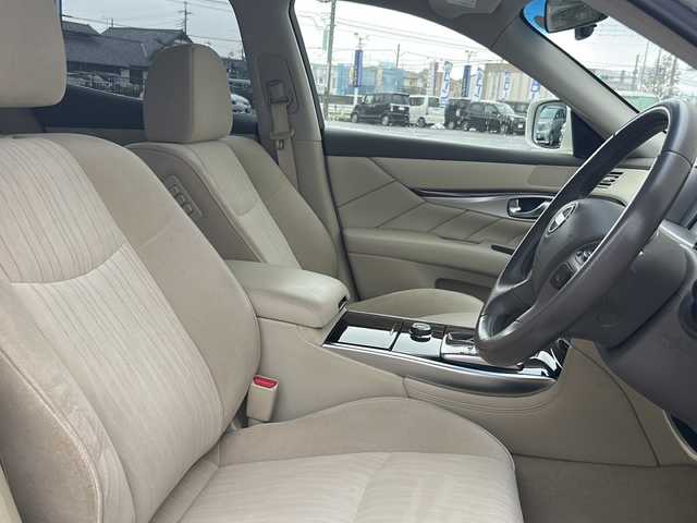 日産 フーガ 250GT 埼玉県 2014(平26)年 5.5万km クリスタルホワイトパール (株)IDOMが運営する【じしゃロン熊谷店】の自社ローン専用車両になりますこちらは現金またはオートローンご利用時の価格です。自社ローンご希望の方は別途その旨お申付け下さい/純正ＨＤＤナビ（ＴＶ/BT/CD/DVD/AM/FM)/クルーズコントロール/ＥＴＣ/バックカメラ/パワーシート/シートメモリー/前後ドライブレコーダー/ＭＴ付オートマ/オートライト/ＡＦＳ/スマートキー/純正アルミホイール/純正フロアマット