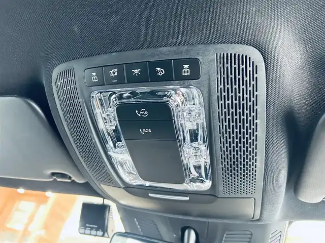 メルセデス・ベンツ ＧＬＢ２００ｄ AMGライン 大阪府 2020(令2)年 3.7万km コスモスブラック レーダーセーフティP/ハーフ革/メモリ付きパワーシート/シートヒーター/ACC/純正ナビ/TV/360度カメラ/純正19インチAW/LEDヘッドライト/アンビエントライト/電動リアゲート/ブラインドスポット/ワイヤレス充電