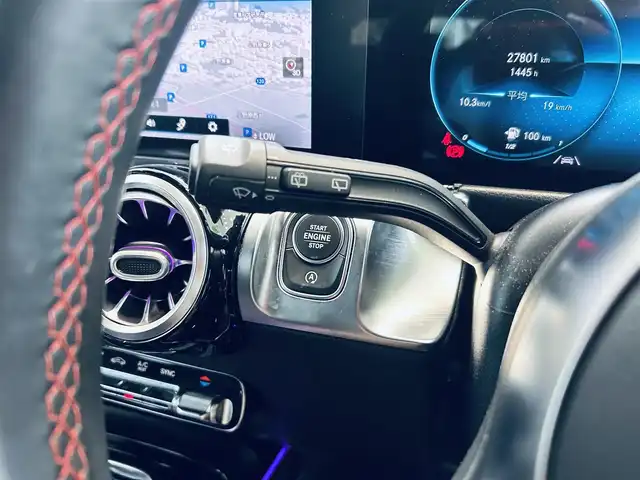 メルセデス・ベンツ ＧＬＢ２００ｄ AMGライン 大阪府 2020(令2)年 3.7万km コスモスブラック レーダーセーフティP/ハーフ革/メモリ付きパワーシート/シートヒーター/ACC/純正ナビ/TV/360度カメラ/純正19インチAW/LEDヘッドライト/アンビエントライト/電動リアゲート/ブラインドスポット/ワイヤレス充電