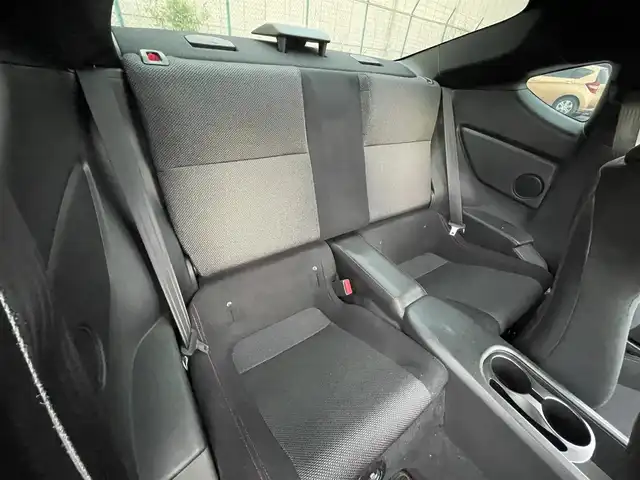 トヨタ ８６ GT 東京都 2013(平25)年 5.4万km サテンホワイトパール 純正ナビ　/フルエアロ　/社外マフラー　/パドルシフト　/革巻きステアリング　/デュアルエアコン　/VSCスポーツモード切替スイッチ　/６AT