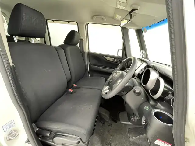 ホンダ Ｎ ＢＯＸ カスタム G Lパッケージ 熊本県 2015(平27)年 5.5万km プレミアムホワイトパールⅡ 社外ナビAVN-Z04i（ＣＤ・ＤＶＤ・フルセグ・ＢＴ・ＳＤ）/片側パワースライドドア　/横滑り防止　/アイドリングストップ　/電動格納ミラー/社外フロアマット　/純正１４インチＡＷ　/オートライト　/ＨＩＤライト　/フォグランプ/スマートキー　/プッシュスタート