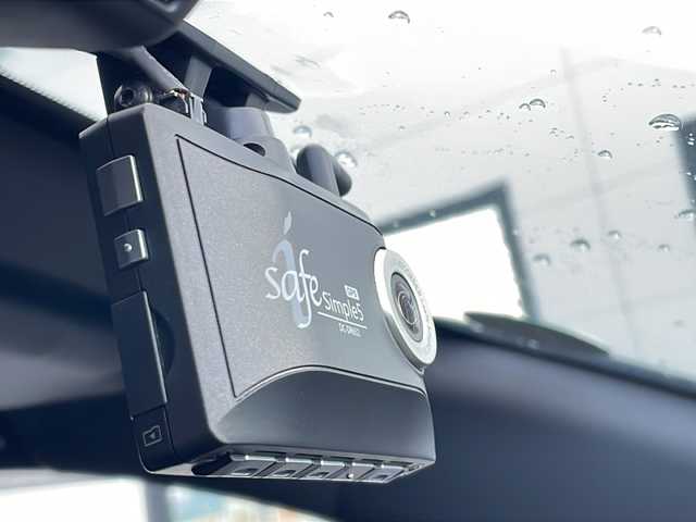 トヨタ ＲＡＶ４ ＰＨＶ G Z 山口県 2021(令3)年 7.9万km アティチュードブラックマイカ パノラマムーンルーフ/4WD/ワンオーナー/純正ディスプレイオーディオ/・フルセグテレビ/・Bluetooth機能/・AM/FMラジオ/・USB入力端子/・Miracast/・交通情報/バックカメラ/パノラミックビューモニター/デジタルインナーミラー/パワーバックドア/シートメモリー/ETC/ドライブレコーダー/ブラインドスポットモニター/D/N席シートヒーター/エアシート/スマートキー×２/プッシュスタート/取扱説明書/保証書/Toyota Safty Sense/・プリクラッシュセーフティー/・レーントレーシングアシスト/・レーダークルーズコントロール/・オートマチックハイビーム/・ロードサインアシスト/盗難防止装置/純正18インチAW