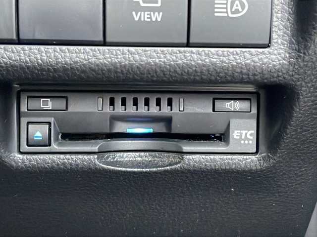 トヨタ ＲＡＶ４ ＰＨＶ G Z 山口県 2021(令3)年 7.9万km アティチュードブラックマイカ パノラマムーンルーフ/4WD/ワンオーナー/純正ディスプレイオーディオ/・フルセグテレビ/・Bluetooth機能/・AM/FMラジオ/・USB入力端子/・Miracast/・交通情報/バックカメラ/パノラミックビューモニター/デジタルインナーミラー/パワーバックドア/シートメモリー/ETC/ドライブレコーダー/ブラインドスポットモニター/D/N席シートヒーター/エアシート/スマートキー×２/プッシュスタート/取扱説明書/保証書/Toyota Safty Sense/・プリクラッシュセーフティー/・レーントレーシングアシスト/・レーダークルーズコントロール/・オートマチックハイビーム/・ロードサインアシスト/盗難防止装置/純正18インチAW