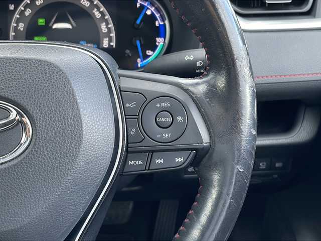 トヨタ ＲＡＶ４ ＰＨＶ G Z 山口県 2021(令3)年 7.9万km アティチュードブラックマイカ パノラマムーンルーフ/4WD/ワンオーナー/純正ディスプレイオーディオ/・フルセグテレビ/・Bluetooth機能/・AM/FMラジオ/・USB入力端子/・Miracast/・交通情報/バックカメラ/パノラミックビューモニター/デジタルインナーミラー/パワーバックドア/シートメモリー/ETC/ドライブレコーダー/ブラインドスポットモニター/D/N席シートヒーター/エアシート/スマートキー×２/プッシュスタート/取扱説明書/保証書/Toyota Safty Sense/・プリクラッシュセーフティー/・レーントレーシングアシスト/・レーダークルーズコントロール/・オートマチックハイビーム/・ロードサインアシスト/盗難防止装置/純正18インチAW