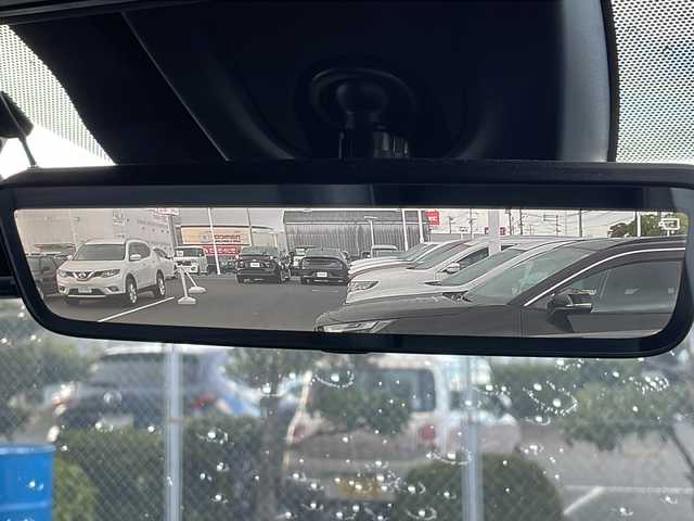 トヨタ ＲＡＶ４ ＰＨＶ G Z 山口県 2021(令3)年 7.9万km アティチュードブラックマイカ パノラマムーンルーフ/4WD/ワンオーナー/純正ディスプレイオーディオ/・フルセグテレビ/・Bluetooth機能/・AM/FMラジオ/・USB入力端子/・Miracast/・交通情報/バックカメラ/パノラミックビューモニター/デジタルインナーミラー/パワーバックドア/シートメモリー/ETC/ドライブレコーダー/ブラインドスポットモニター/D/N席シートヒーター/エアシート/スマートキー×２/プッシュスタート/取扱説明書/保証書/Toyota Safty Sense/・プリクラッシュセーフティー/・レーントレーシングアシスト/・レーダークルーズコントロール/・オートマチックハイビーム/・ロードサインアシスト/盗難防止装置/純正18インチAW