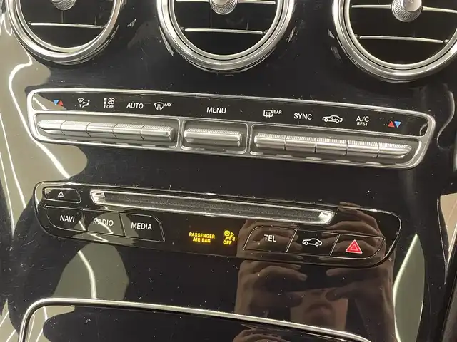 メルセデス・ベンツ ＧＬＣ２２０ d 4マチックスポーツ 岡山県 2018(平30)年 5.9万km 黒 純正ナビ/フルセグTV/Bluetooth/HUD/アクティブステアリングアシスト/レーンキープアシスト/ESP/PRE SAFE/パークアシスト/アテンションアシスト/アクティブシティブレーキアシスト/ブラインドスポット/アイドリングストップ/全方位カメラ/シートヒーター/パワーバックドア/オートライト/オートハイビーム/純正LEDヘッドライト