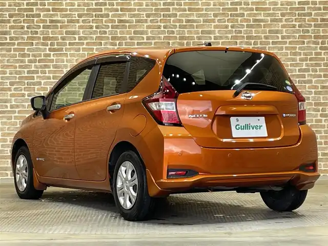 日産 ノート e－パワー X 岩手県 2018(平30)年 10.1万km プレミアムコロナオレンジ アラウンドビューモニター/インテリジェントクルーズコントロール/エマージェンシーブレーキ/レーンキープアシスト/オートハイビーム/前後ソナー/横滑り防止装置/インテリジェントルームミラー/純正ナビ/フルセグTV/純正ドライブレコーダー/ETC/オートエアコン/LEDヘッドライト/ヘッドライトレベライザー/１４インチスチールホイール/純正ホイールキャップ