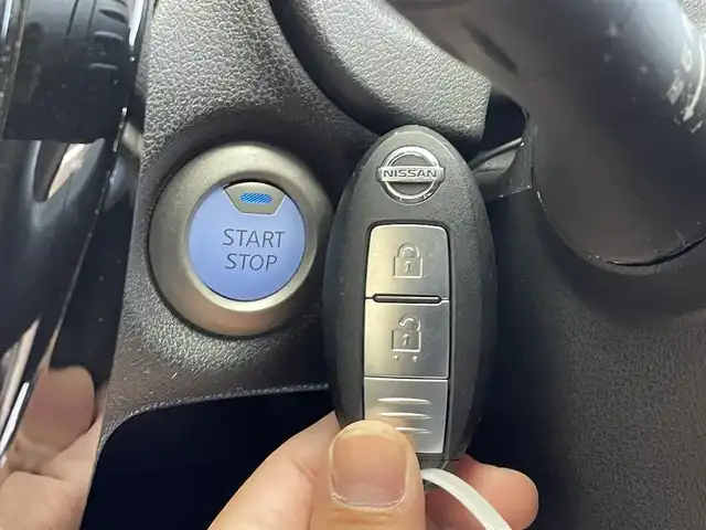 日産 ノート e－パワー X 岩手県 2018(平30)年 10.1万km プレミアムコロナオレンジ アラウンドビューモニター/インテリジェントクルーズコントロール/エマージェンシーブレーキ/レーンキープアシスト/オートハイビーム/前後ソナー/横滑り防止装置/インテリジェントルームミラー/純正ナビ/フルセグTV/純正ドライブレコーダー/ETC/オートエアコン/LEDヘッドライト/ヘッドライトレベライザー/１４インチスチールホイール/純正ホイールキャップ