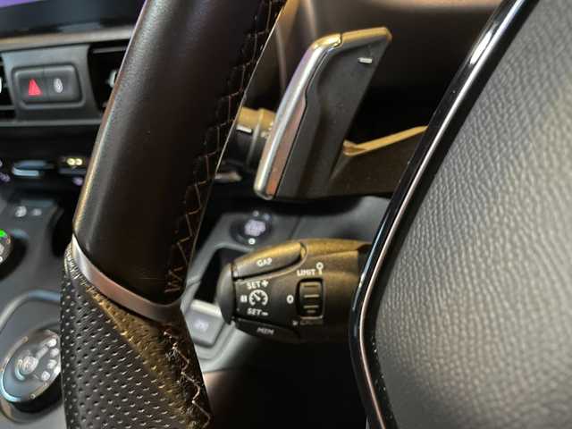 プジョー リフター 愛知県 2022(令4)年 2.9万km 白 純正ナビ/フルセグTV/ディスプレイオーディオ/360度カメラ/AppleCarPlay/ガラスルーフ/サンブラインド/アクティブクルーズコントロール/ブラインドスポットアシスト /レーンキープアシスト/純正17インチアルミ