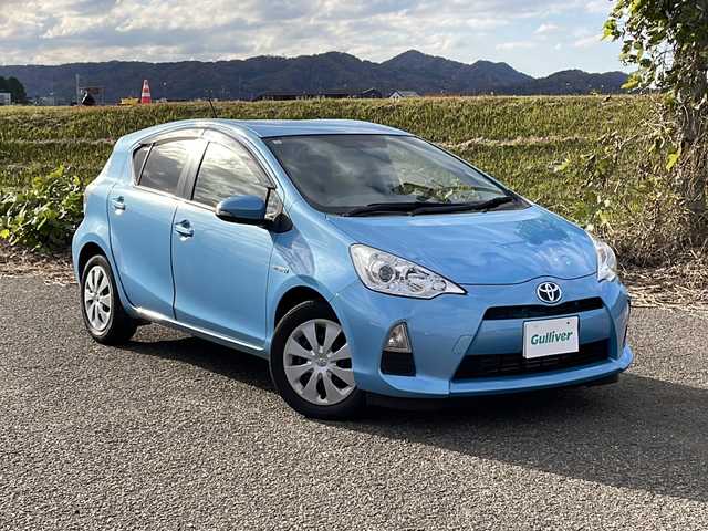 トヨタ アクア S 新潟県 2014(平26)年 3.1万km クールソーダメタリック 純正SDナビ(NSCP-W62)/CD/BT/ワンセグテレビ/バックカメラ/ETC/ステアリングスイッチ/リモコンキー /社外15インチAW冬タイヤ車載