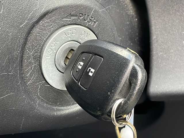 トヨタ アクア S 新潟県 2014(平26)年 3.1万km クールソーダメタリック 純正SDナビ(NSCP-W62)/CD/BT/ワンセグテレビ/バックカメラ/ETC/ステアリングスイッチ/リモコンキー /社外15インチAW冬タイヤ車載