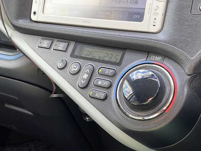 トヨタ アクア S 新潟県 2014(平26)年 3.1万km クールソーダメタリック 純正SDナビ(NSCP-W62)/CD/BT/ワンセグテレビ/バックカメラ/ETC/ステアリングスイッチ/リモコンキー /社外15インチAW冬タイヤ車載