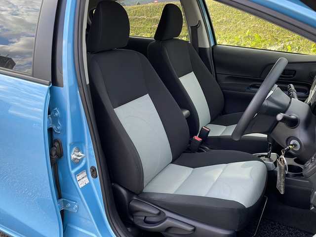 トヨタ アクア S 新潟県 2014(平26)年 3.1万km クールソーダメタリック 純正SDナビ(NSCP-W62)/CD/BT/ワンセグテレビ/バックカメラ/ETC/ステアリングスイッチ/リモコンキー /社外15インチAW冬タイヤ車載