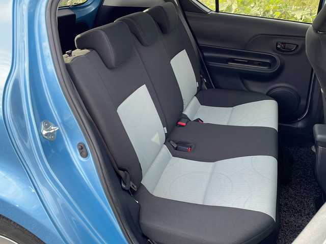 トヨタ アクア S 新潟県 2014(平26)年 3.1万km クールソーダメタリック 純正SDナビ(NSCP-W62)/CD/BT/ワンセグテレビ/バックカメラ/ETC/ステアリングスイッチ/リモコンキー /社外15インチAW冬タイヤ車載