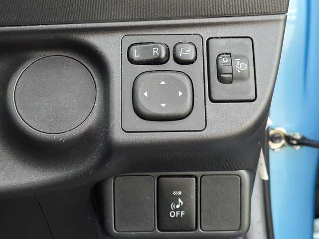 トヨタ アクア S 新潟県 2014(平26)年 3.1万km クールソーダメタリック 純正SDナビ(NSCP-W62)/CD/BT/ワンセグテレビ/バックカメラ/ETC/ステアリングスイッチ/リモコンキー /社外15インチAW冬タイヤ車載