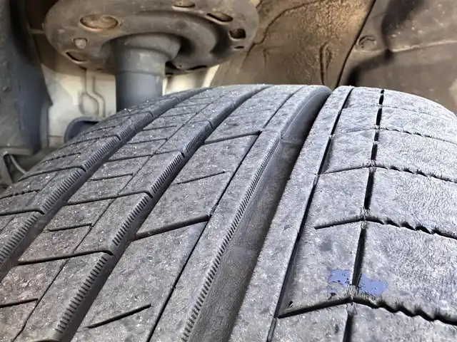 日産 エルグランド 250ハイウェイスターS 宮城県 2017(平29)年 5.8万km ブリリアントホワイトパール カーウィングスナビゲーションシステム/リアエンターテイメントシステム/・カーウィングス対応HDDナビ/・地デジTV/・CD/DVD/・リアエンターテイメントシステム（11インチ）/・ステアリングスイッチ/・フロント＆バックソナー/・アラウンドビューモニター/・ビルトインETC/パワースライドドア（運転席側）/＝＝＝/純正フロントスポイラー/ドライブレコーダー/AC100V/100Wアクセサリーコンセント/パワースライドドア（助手席側）/ハーフレザーシート/革巻きステアリング/クルーズコントロール/MTモード付ATシフト/LEDヘッドランプ/フォグランプ/オートライト/スマートキー＆プッシュスタート/電動格納ミラー/純正18インチAW/フロアマット/ドアバイザー/W/サイド/カーテンエアバッグ