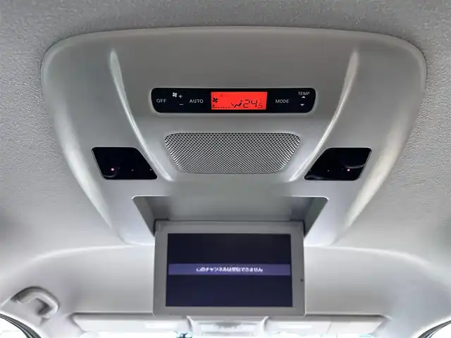 日産 エルグランド 250ハイウェイスターS 宮城県 2017(平29)年 5.8万km ブリリアントホワイトパール カーウィングスナビゲーションシステム/リアエンターテイメントシステム/・カーウィングス対応HDDナビ/・地デジTV/・CD/DVD/・リアエンターテイメントシステム（11インチ）/・ステアリングスイッチ/・フロント＆バックソナー/・アラウンドビューモニター/・ビルトインETC/パワースライドドア（運転席側）/＝＝＝/純正フロントスポイラー/ドライブレコーダー/AC100V/100Wアクセサリーコンセント/パワースライドドア（助手席側）/ハーフレザーシート/革巻きステアリング/クルーズコントロール/MTモード付ATシフト/LEDヘッドランプ/フォグランプ/オートライト/スマートキー＆プッシュスタート/電動格納ミラー/純正18インチAW/フロアマット/ドアバイザー/W/サイド/カーテンエアバッグ