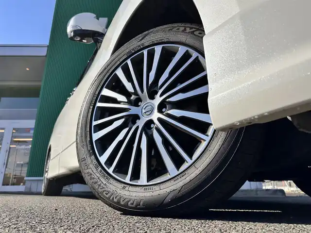 日産 エルグランド 250ハイウェイスターS 宮城県 2017(平29)年 5.8万km ブリリアントホワイトパール カーウィングスナビゲーションシステム/リアエンターテイメントシステム/・カーウィングス対応HDDナビ/・地デジTV/・CD/DVD/・リアエンターテイメントシステム（11インチ）/・ステアリングスイッチ/・フロント＆バックソナー/・アラウンドビューモニター/・ビルトインETC/パワースライドドア（運転席側）/＝＝＝/純正フロントスポイラー/ドライブレコーダー/AC100V/100Wアクセサリーコンセント/パワースライドドア（助手席側）/ハーフレザーシート/革巻きステアリング/クルーズコントロール/MTモード付ATシフト/LEDヘッドランプ/フォグランプ/オートライト/スマートキー＆プッシュスタート/電動格納ミラー/純正18インチAW/フロアマット/ドアバイザー/W/サイド/カーテンエアバッグ