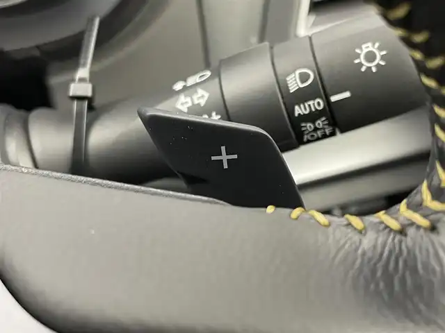 スバル ＸＶ ハイブリッド アドバンス スタイルエディション 埼玉県 2022(令4)年 1.7万km 黄 アイサイト　純正ナビ　バックカメラ　ＢＳＭ　ＥＴＣ　ドライブレコーダー　レーダークルーズコントロールステアリングスイッチ　純正アルミホイール　スマートキー　オートライト　ＬＥＤヘッドライト　地デジＴＶ