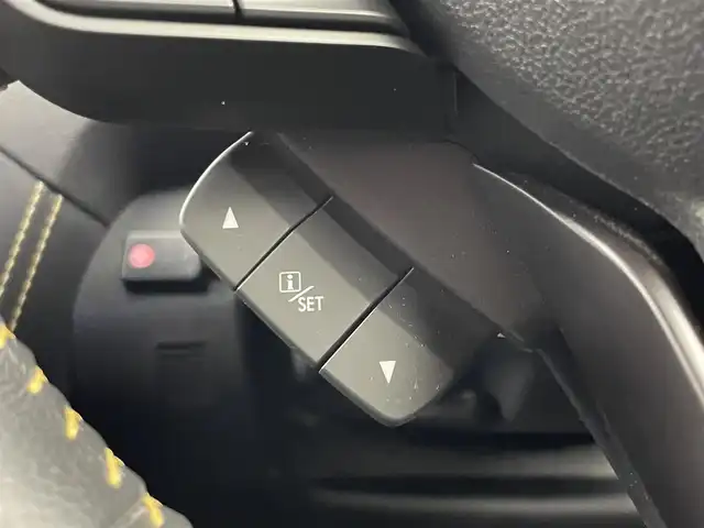 スバル ＸＶ ハイブリッド アドバンス スタイルエディション 埼玉県 2022(令4)年 1.7万km 黄 アイサイト　純正ナビ　バックカメラ　ＢＳＭ　ＥＴＣ　ドライブレコーダー　レーダークルーズコントロールステアリングスイッチ　純正アルミホイール　スマートキー　オートライト　ＬＥＤヘッドライト　地デジＴＶ