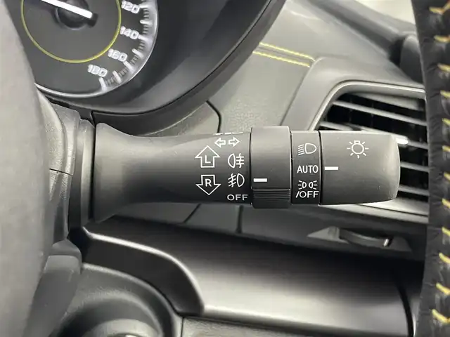 スバル ＸＶ ハイブリッド アドバンス スタイルエディション 埼玉県 2022(令4)年 1.7万km 黄 アイサイト　純正ナビ　バックカメラ　ＢＳＭ　ＥＴＣ　ドライブレコーダー　レーダークルーズコントロールステアリングスイッチ　純正アルミホイール　スマートキー　オートライト　ＬＥＤヘッドライト　地デジＴＶ