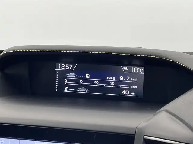 スバル ＸＶ ハイブリッド アドバンス スタイルエディション 埼玉県 2022(令4)年 1.7万km 黄 アイサイト　純正ナビ　バックカメラ　ＢＳＭ　ＥＴＣ　ドライブレコーダー　レーダークルーズコントロールステアリングスイッチ　純正アルミホイール　スマートキー　オートライト　ＬＥＤヘッドライト　地デジＴＶ