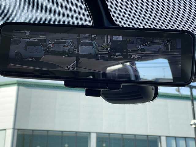 日産 セレナ e－パワー ハイウェイスター V 茨城県 2021(令3)年 5.1万km ブリリアントホワイトパール 2トーン 純正SDナビ(アラウンドビューモニター/フルセグTV/Bluetooth)/フリップダウンモニター/LEDオートライト/ドライブレコーダー/コーナーセンサー/スマートキー/冷房WAC/アダプティブクルーズコントロール/USB入力端子/ETC/3列シート/ドライブレコーダー/シートヒーター/両側パワースライドドア/16インチ純正アルミホイール/純正フロアマット