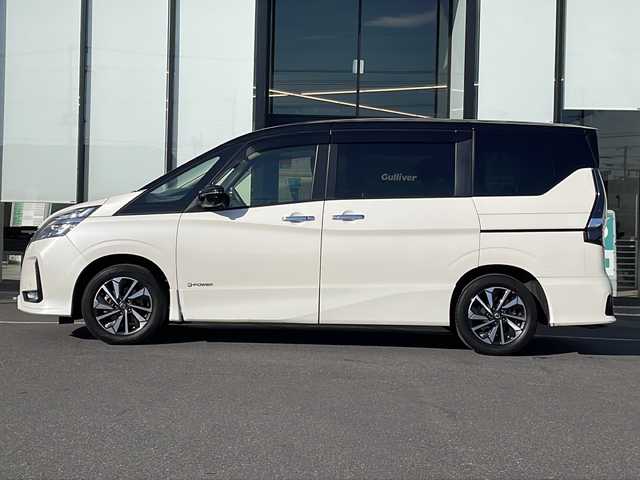 日産 セレナ e－パワー ハイウェイスター V 茨城県 2021(令3)年 5.1万km ブリリアントホワイトパール 2トーン 純正SDナビ(アラウンドビューモニター/フルセグTV/Bluetooth)/フリップダウンモニター/LEDオートライト/ドライブレコーダー/コーナーセンサー/スマートキー/冷房WAC/アダプティブクルーズコントロール/USB入力端子/ETC/3列シート/ドライブレコーダー/シートヒーター/両側パワースライドドア/16インチ純正アルミホイール/純正フロアマット