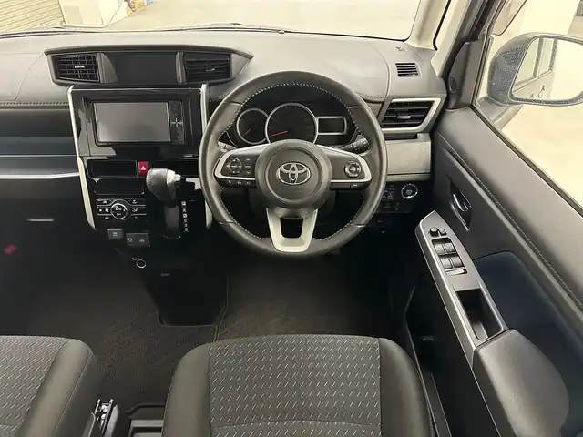 トヨタ ルーミー カスタムG 兵庫県 2022(令4)年 2.5万km ブラックマイカメタリック 純正SDナビ/（CD/DVD/SD/Bluetooth/フルセグ）/アラウンドビューモニター/前後ドライブレコーダー/ACC/PCS/コーナーセンサー/アイドリングストップ/ビルトインETC2.0/両側パワースライドドア/LEDヘッドライト/LEDフォグランプ/純正14インチアルミホイール/純正マット/純正ドアバイザー/オプションスペアタイヤ/スペアキー×１