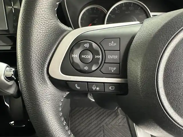 トヨタ ルーミー カスタムG 兵庫県 2022(令4)年 2.5万km ブラックマイカメタリック 純正SDナビ/（CD/DVD/SD/Bluetooth/フルセグ）/アラウンドビューモニター/前後ドライブレコーダー/ACC/PCS/コーナーセンサー/アイドリングストップ/ビルトインETC2.0/両側パワースライドドア/LEDヘッドライト/LEDフォグランプ/純正14インチアルミホイール/純正マット/純正ドアバイザー/オプションスペアタイヤ/スペアキー×１