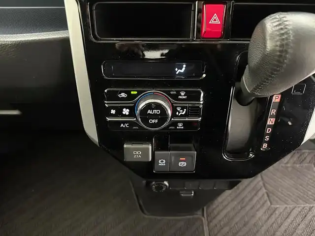 トヨタ ルーミー カスタムG 兵庫県 2022(令4)年 2.5万km ブラックマイカメタリック 純正SDナビ/（CD/DVD/SD/Bluetooth/フルセグ）/アラウンドビューモニター/前後ドライブレコーダー/ACC/PCS/コーナーセンサー/アイドリングストップ/ビルトインETC2.0/両側パワースライドドア/LEDヘッドライト/LEDフォグランプ/純正14インチアルミホイール/純正マット/純正ドアバイザー/オプションスペアタイヤ/スペアキー×１