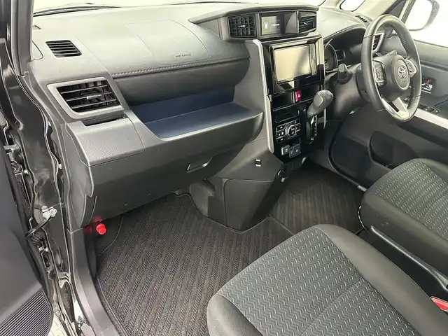 トヨタ ルーミー カスタムG 兵庫県 2022(令4)年 2.5万km ブラックマイカメタリック 純正SDナビ/（CD/DVD/SD/Bluetooth/フルセグ）/アラウンドビューモニター/前後ドライブレコーダー/ACC/PCS/コーナーセンサー/アイドリングストップ/ビルトインETC2.0/両側パワースライドドア/LEDヘッドライト/LEDフォグランプ/純正14インチアルミホイール/純正マット/純正ドアバイザー/オプションスペアタイヤ/スペアキー×１