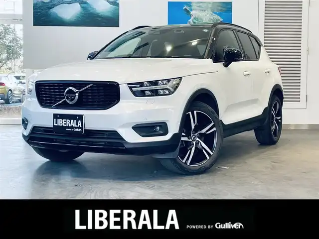 ボルボ ＸＣ４０ T4 AWD Rデザイン 大阪府 2019(令1)年 2.9万km 白 ハーマンカードン/ハーフレザー/パワーシート/シートヒーター/純正ナビ/TV/３６０度カメラ/applecarplay/Dシートメモリ/ACC/BLIS/純正19インチAW/自動駐車/電動リアゲート/ETC/ドラレコ