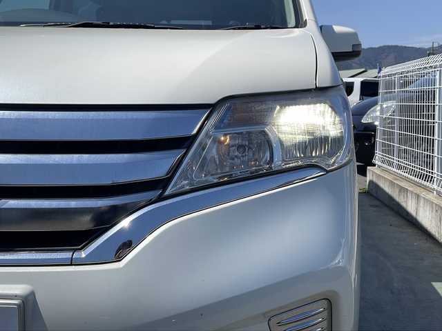 日産 セレナ ハイウェイスター Sハイブリッド 山梨県 2013(平25)年 8万km ブリリアントホワイトパール ・純正SDナビ/・フルセグTV　BT/・フリップダウンモニター/・両側パワースライドドア/・バックカメラ/・スマートキー/・ETC