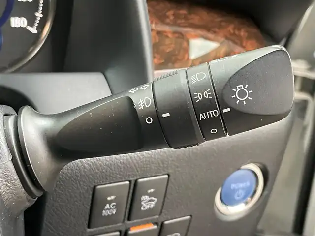 トヨタ アルファードハイブリット G Fパッケージ 岩手県 2019(令1)年 6.3万km ホワイトパールクリスタルシャイン 4WD/セーフティーセンス/　・プリクラッシュセーフティ/　・レーンディパーチャーアラート/　・ダプティブハイビームシステム/　・レーダークルーズコントロール/　・オートマチックハイビーム/フリップダウンモニター/社外メモリナビ/　CD/DVD/BT/フルセグTV/バックカメラ/両側パワースライドドア/パワーバックドア/LEDオートライト/革シート/パワーシート/シートヒーター/純正17インチアルミホイール/スマートキー/ビルトインETC