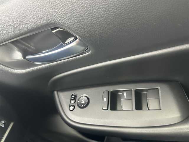 ホンダ フィット e:HEVホーム 愛知県 2023(令5)年 4.6万km プラチナホワイトパール 社外ナビ/（Bluetooth/CD） /レーダークルーズコントロール　/バックモニター　/コーナーセンサー　/衝突軽減システム　/レーンキープアシスト　/ハーフレザーシート　/オートライト　/電動格納ミラー　/ドライブレコーダー/ETC　/純正ホイールキャップ