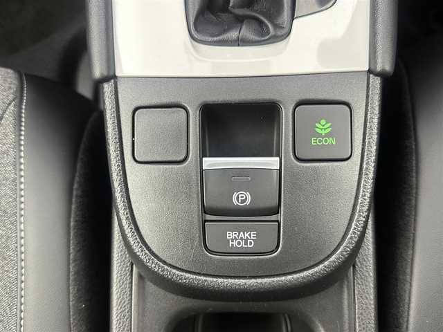 ホンダ フィット e:HEVホーム 愛知県 2023(令5)年 4.6万km プラチナホワイトパール 社外ナビ/（Bluetooth/CD） /レーダークルーズコントロール　/バックモニター　/コーナーセンサー　/衝突軽減システム　/レーンキープアシスト　/ハーフレザーシート　/オートライト　/電動格納ミラー　/ドライブレコーダー/ETC　/純正ホイールキャップ