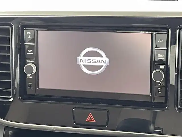 日産 デイズ ルークス HWS X Vセレクション 福島県 2018(平30)年 2.4万km ブラック 純正HDDナビゲーション/型式：MM318D-W/【AM/FM/CD/DVD/SD/AUX/Bluetooth/フルセグTV】/・前後ドライブレコーダー/衝突軽減ブレーキ/車線逸脱警報装置/オートマチックハイビーム/両側パワースライドドア/LEDヘッドライト/・フロントフォグライト/・オートライト/ステアリングスイッチ/横滑り防止装置/アイドリングストップ/ABS/純正15インチアルミホイール/電動格納ウィンカーミラー/プッシュスタート/・スマートキー/・スペアキー/取扱説明書/・保証書