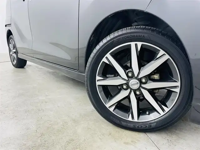 日産 デイズ ルークス HWS X Vセレクション 福島県 2018(平30)年 2.4万km ブラック 純正HDDナビゲーション/型式：MM318D-W/【AM/FM/CD/DVD/SD/AUX/Bluetooth/フルセグTV】/・前後ドライブレコーダー/衝突軽減ブレーキ/車線逸脱警報装置/オートマチックハイビーム/両側パワースライドドア/LEDヘッドライト/・フロントフォグライト/・オートライト/ステアリングスイッチ/横滑り防止装置/アイドリングストップ/ABS/純正15インチアルミホイール/電動格納ウィンカーミラー/プッシュスタート/・スマートキー/・スペアキー/取扱説明書/・保証書